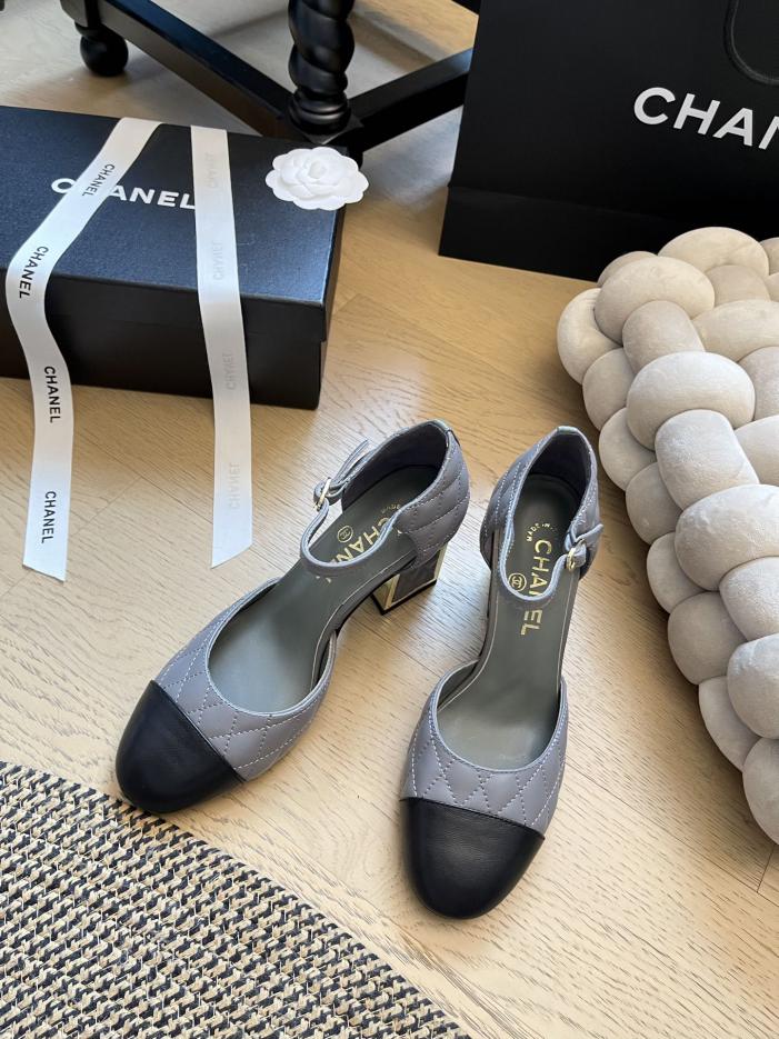 repliche,replica,perfette,siti di,affidabili,migliori siti,dove comprare,1:1,scarpe da ginnastica Nuovi sandali con tacco a blocco di Chanel repliche,replica,perfette,siti di,affidabili,migliori siti,dove comprare,1:1,scarpe da ginnastica Nuovi sandali con tacco a blocco di Chanel
