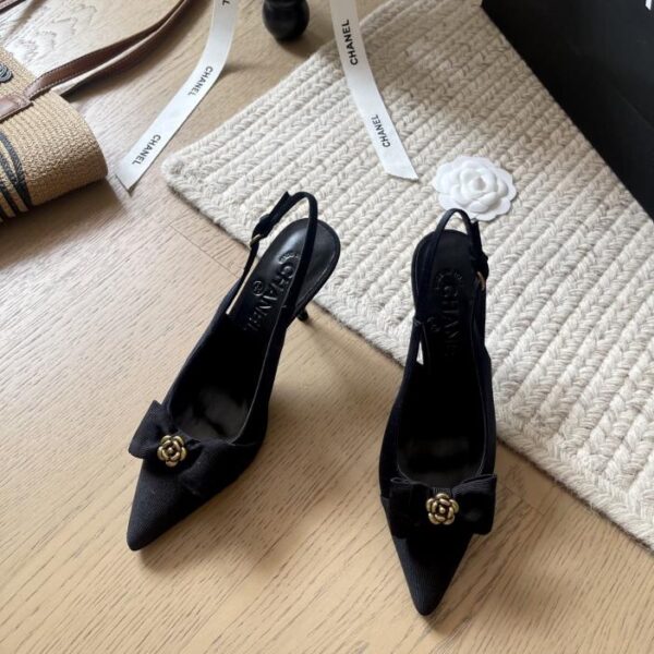 repliche,replica,perfette,siti di,affidabili,migliori siti,dove comprare,1:1,scarpe da ginnastica Scarpe con tacco alto Chanel, nuova serie di scarpe primaverili, versione top