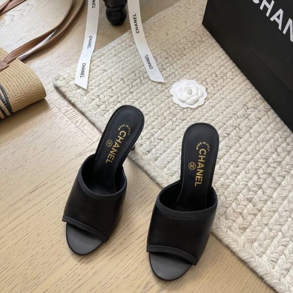 repliche,replica,perfette,siti di,affidabili,migliori siti,dove comprare,1:1,scarpe da ginnastica Chanel, nuova versione primavera dei tacchi alti Mary Jane