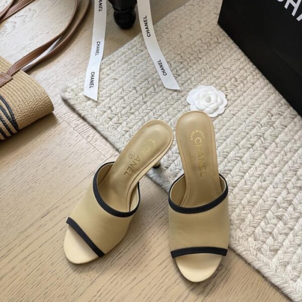 repliche,replica,perfette,siti di,affidabili,migliori siti,dove comprare,1:1,scarpe da ginnastica Chanel, nuova versione primavera dei tacchi alti Mary Jane
