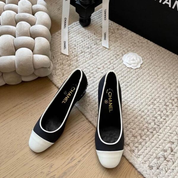 repliche,replica,perfette,siti di,affidabili,migliori siti,dove comprare,1:1,scarpe da ginnastica Scarpe con catena e tacco spesso Chanel, nuova versione primaverile