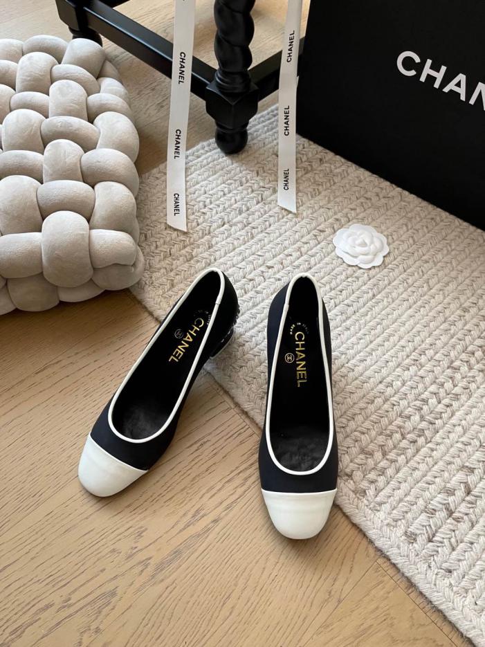repliche,replica,perfette,siti di,affidabili,migliori siti,dove comprare,1:1,scarpe da ginnastica Scarpe con catena e tacco spesso Chanel, nuova versione primaverile repliche,replica,perfette,siti di,affidabili,migliori siti,dove comprare,1:1,scarpe da ginnastica Scarpe con catena e tacco spesso Chanel, nuova versione primaverile