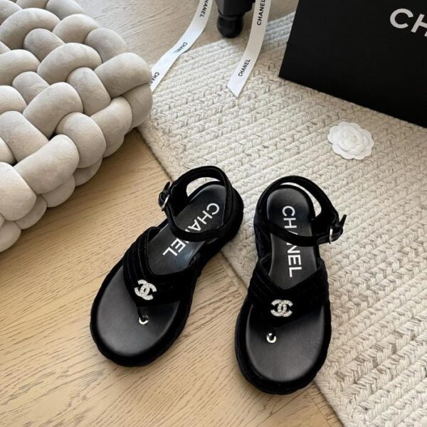 repliche,replica,perfette,siti di,affidabili,migliori siti,dove comprare,1:1,scarpe da ginnastica Sandali con plateau Chanel, nuovi modelli primaverili, versione top