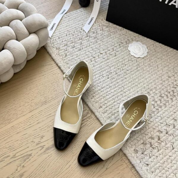 repliche,replica,perfette,siti di,affidabili,migliori siti,dove comprare,1:1,scarpe da ginnastica Scarpe con tacco a blocco Chanel, nuove di zecca, versione top della primavera