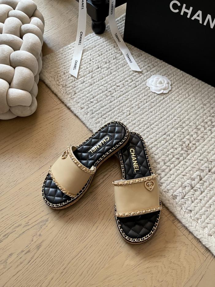 repliche,replica,perfette,siti di,affidabili,migliori siti,dove comprare,1:1,scarpe da ginnastica Sandali con catena Chanel Early Spring, nuova serie, versione top repliche,replica,perfette,siti di,affidabili,migliori siti,dove comprare,1:1,scarpe da ginnastica Sandali con catena Chanel Early Spring, nuova serie, versione top