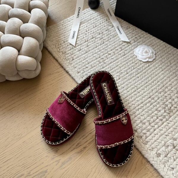 repliche,replica,perfette,siti di,affidabili,migliori siti,dove comprare,1:1,scarpe da ginnastica Sandali con catena Chanel Early Spring, nuova serie, versione top