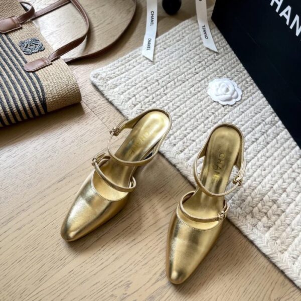 repliche,replica,perfette,siti di,affidabili,migliori siti,dove comprare,1:1,scarpe da ginnastica Chanel, nuova versione primaverile dei tacchi alti