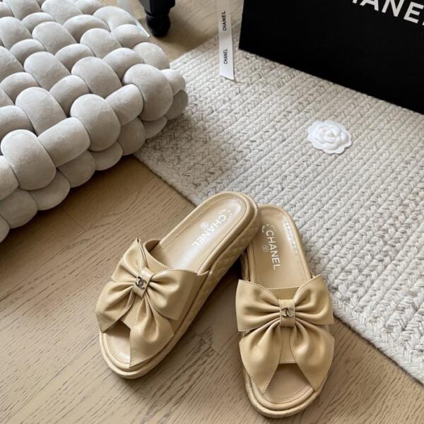 repliche,replica,perfette,siti di,affidabili,migliori siti,dove comprare,1:1,scarpe da ginnastica Nuove pantofole Chanel con suola spessa e fiocco per l’inizio della primavera, versione top