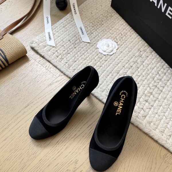 repliche,replica,perfette,siti di,affidabili,migliori siti,dove comprare,1:1,scarpe da ginnastica Chanel, nuova versione primavera dei tacchi alti Mary Jane