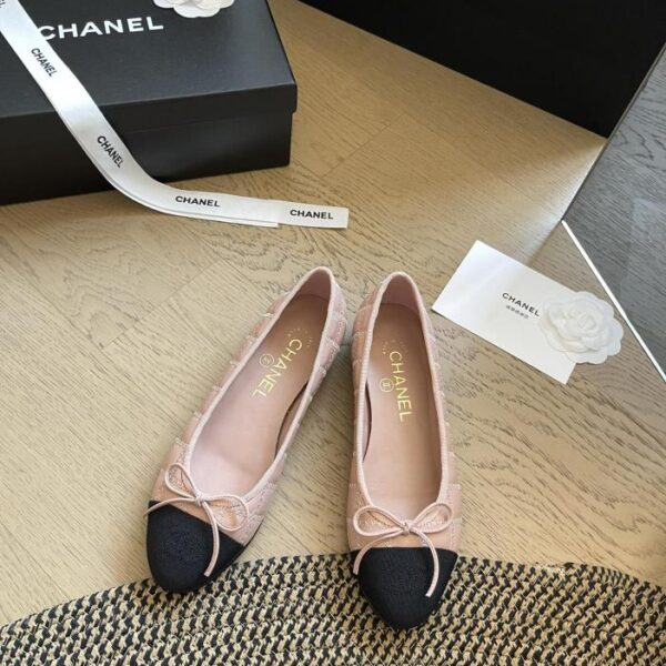 repliche,replica,perfette,siti di,affidabili,migliori siti,dove comprare,1:1,scarpe da ginnastica Chanel aggiunge nuovi colori alla sua collezione di ballerine