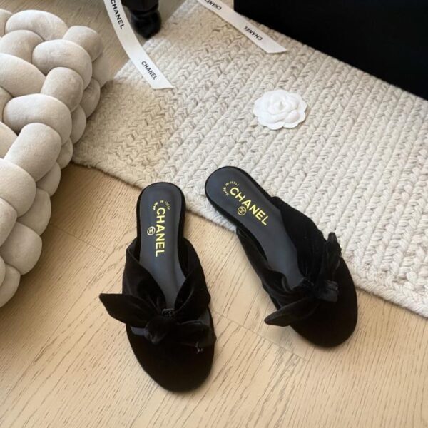 repliche,replica,perfette,siti di,affidabili,migliori siti,dove comprare,1:1,scarpe da ginnastica P velluto Chanel inizio primavera nuova serie di pantofole versione top