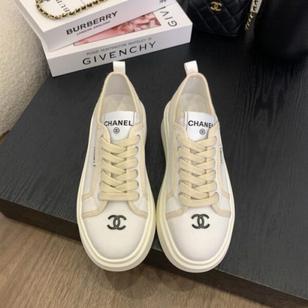 repliche,replica,perfette,siti di,affidabili,migliori siti,dove comprare,1:1,scarpe da ginnastica Sandali Chanel, versione originale