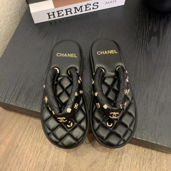 repliche,replica,perfette,siti di,affidabili,migliori siti,dove comprare,1:1,scarpe da ginnastica Sandali Chanel, versione originale