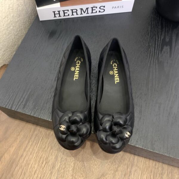 repliche,replica,perfette,siti di,affidabili,migliori siti,dove comprare,1:1,scarpe da ginnastica Sandali Chanel, versione originale