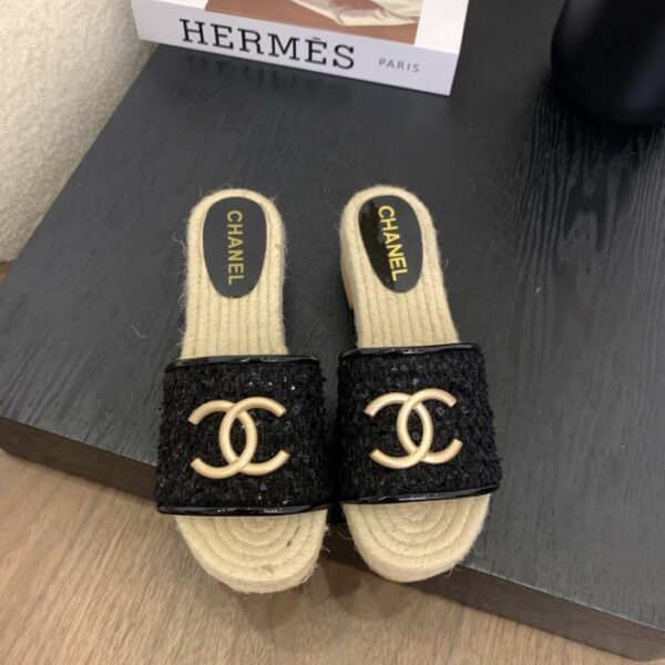 repliche,replica,perfette,siti di,affidabili,migliori siti,dove comprare,1:1,scarpe da ginnastica Sandali Chanel, versione originale