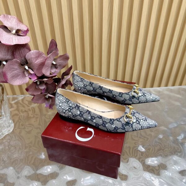 repliche,replica,perfette,siti di,affidabili,migliori siti,dove comprare,1:1,scarpe da ginnastica Sandali con tacco a gattino e morsetto GUCCI, sandali bassi a punta, sandali in rilievo, scarpe singole