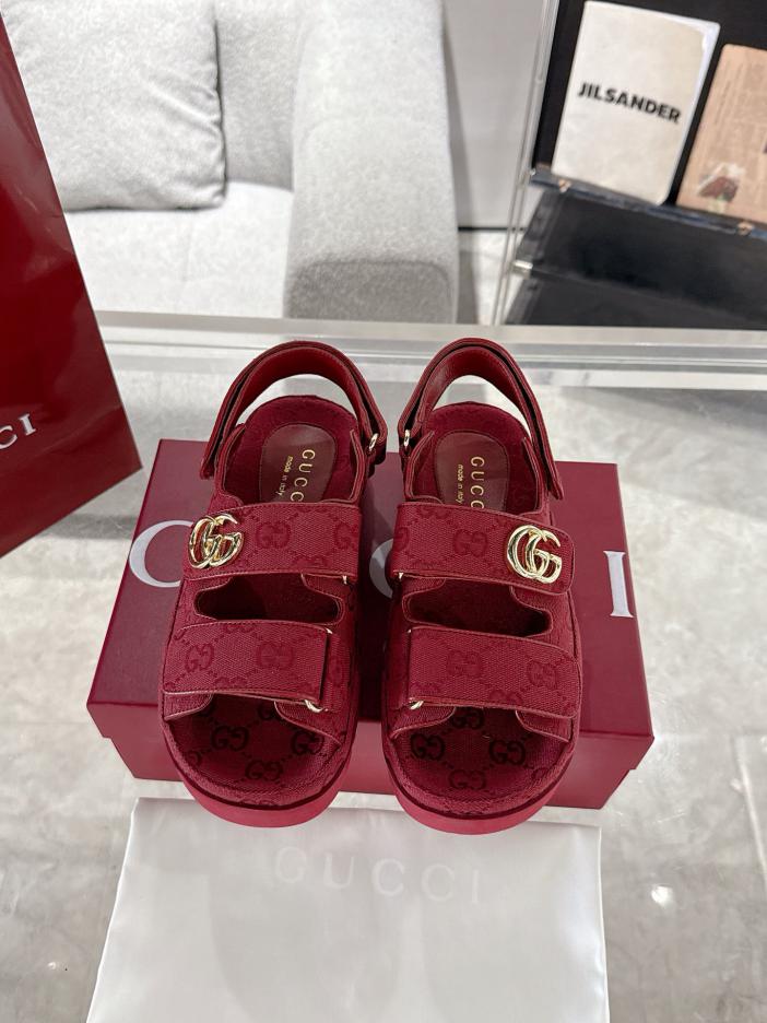 repliche,replica,perfette,siti di,affidabili,migliori siti,dove comprare,1:1,scarpe da ginnastica Sandali con velcro Gucci Double G da donna repliche,replica,perfette,siti di,affidabili,migliori siti,dove comprare,1:1,scarpe da ginnastica Sandali con velcro Gucci Double G da donna