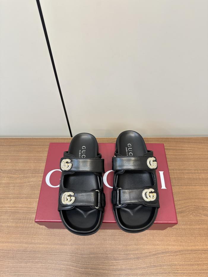 repliche,replica,perfette,siti di,affidabili,migliori siti,dove comprare,1:1,scarpe da ginnastica Sandali Gucci da donna con fibbia a forma di doppia G e diamanti repliche,replica,perfette,siti di,affidabili,migliori siti,dove comprare,1:1,scarpe da ginnastica Sandali Gucci da donna con fibbia a forma di doppia G e diamanti