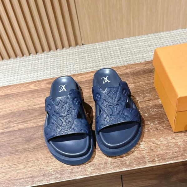Ciabatte da spiaggia casual estive Louis Vuitton, nuove