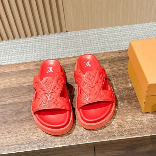 Ciabatte da spiaggia casual estive Louis Vuitton, nuove