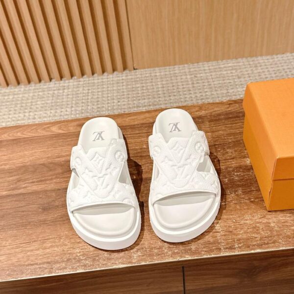 Ciabatte da spiaggia casual estive Louis Vuitton, nuove