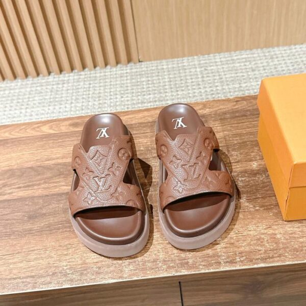 Ciabatte da spiaggia casual estive Louis Vuitton, nuove
