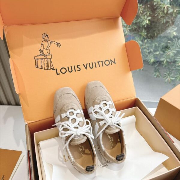 repliche,replica,perfette,siti di,affidabili,migliori siti,dove comprare,1:1,scarpe da ginnastica Scarpe da ginnastica Louis Vuitton Footprint Soccer Ballet