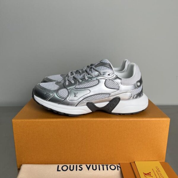 repliche,replica,perfette,siti di,affidabili,migliori siti,dove comprare,1:1,scarpe da ginnastica [Versione superiore] Louis Vuitton Primavera ed Estate Ultimi modelli Olympia Series Coppie Silver Horn King Scarpe sportive casual Scarpe da corsa