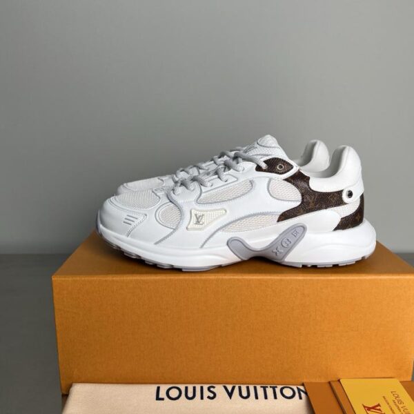 repliche,replica,perfette,siti di,affidabili,migliori siti,dove comprare,1:1,scarpe da ginnastica [Versione superiore] Louis Vuitton Primavera ed Estate Ultimi modelli Olympia Series Coppie Silver Horn King Scarpe sportive casual Scarpe da corsa