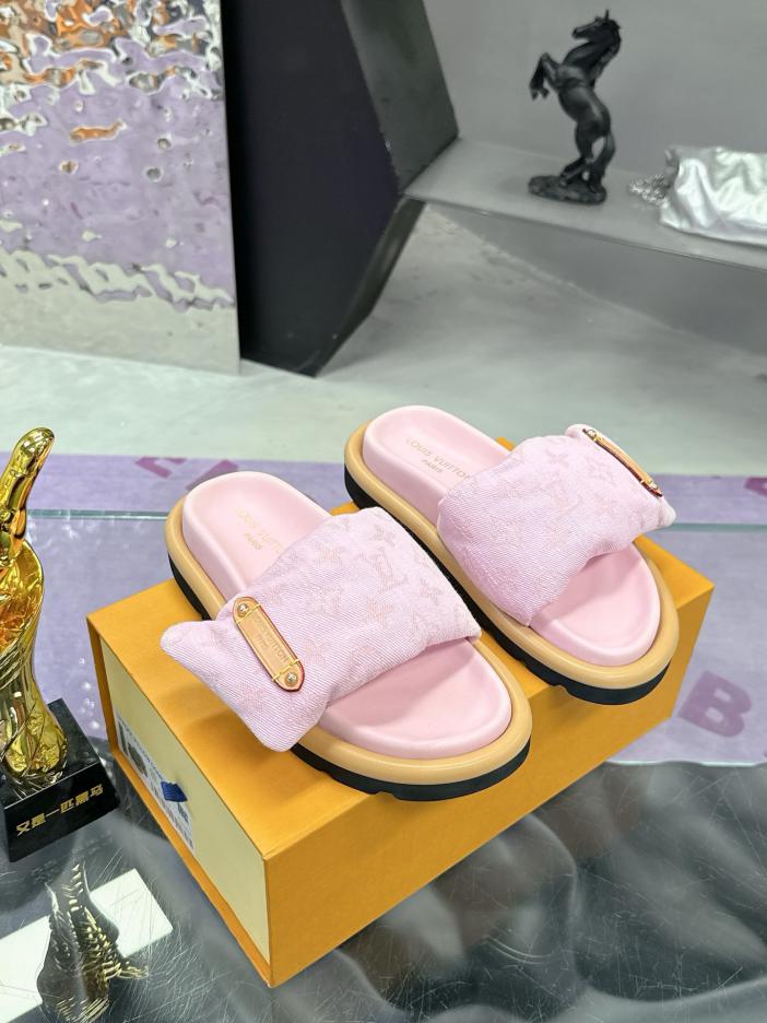 repliche,replica,perfette,siti di,affidabili,migliori siti,dove comprare,1:1,scarpe da ginnastica Il bancone dedicato alle coppie di Louis Vuitton presenta le ultime pantofole in denim repliche,replica,perfette,siti di,affidabili,migliori siti,dove comprare,1:1,scarpe da ginnastica Il bancone dedicato alle coppie di Louis Vuitton presenta le ultime pantofole in denim