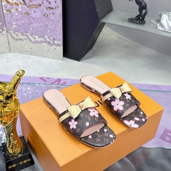 repliche,replica,perfette,siti di,affidabili,migliori siti,dove comprare,1:1,scarpe da ginnastica Collezione di pantofole Louis Vuitton e sandali 6AM