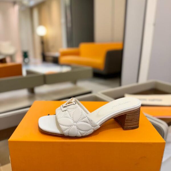 repliche,replica,perfette,siti di,affidabili,migliori siti,dove comprare,1:1,scarpe da ginnastica Pantofole della serie ufficiale Louis Vuitton