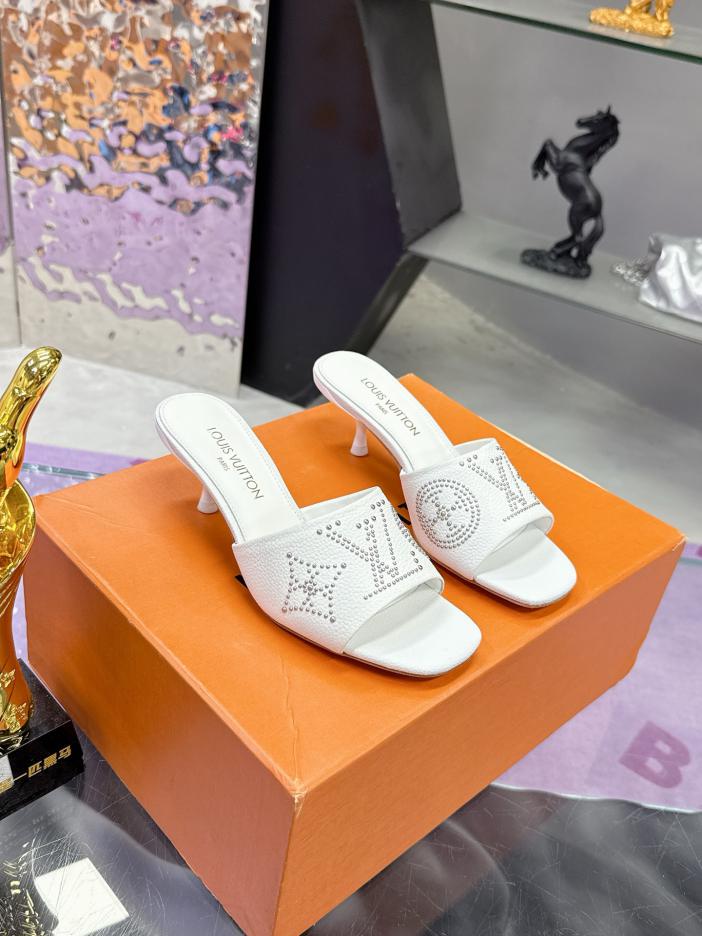 repliche,replica,perfette,siti di,affidabili,migliori siti,dove comprare,1:1,scarpe da ginnastica Pantofole Louis Vuitton Early Spring New Arrivals Top Edition repliche,replica,perfette,siti di,affidabili,migliori siti,dove comprare,1:1,scarpe da ginnastica Pantofole Louis Vuitton Early Spring New Arrivals Top Edition