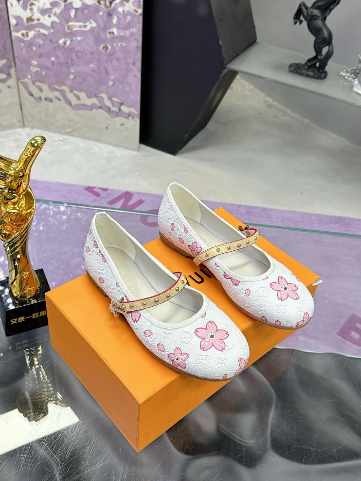 repliche,replica,perfette,siti di,affidabili,migliori siti,dove comprare,1:1,scarpe da ginnastica Collezione di scarpe primavera/estate Louis Vuitton, ballerine Mary Jane alla moda repliche,replica,perfette,siti di,affidabili,migliori siti,dove comprare,1:1,scarpe da ginnastica Collezione di scarpe primavera/estate Louis Vuitton, ballerine Mary Jane alla moda