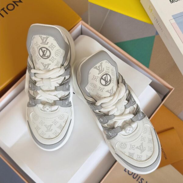 Sneakers a pantofola Louis Vuitton Archlight Series da donna, versione top