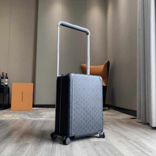repliche,replica,perfette,siti di,affidabili,migliori siti,dove comprare,1:1,scarpe da ginnastica Trolley Horizon 55 in pelle Taurillon con monogramma in rilievo, 20 pollici (P61UQ)