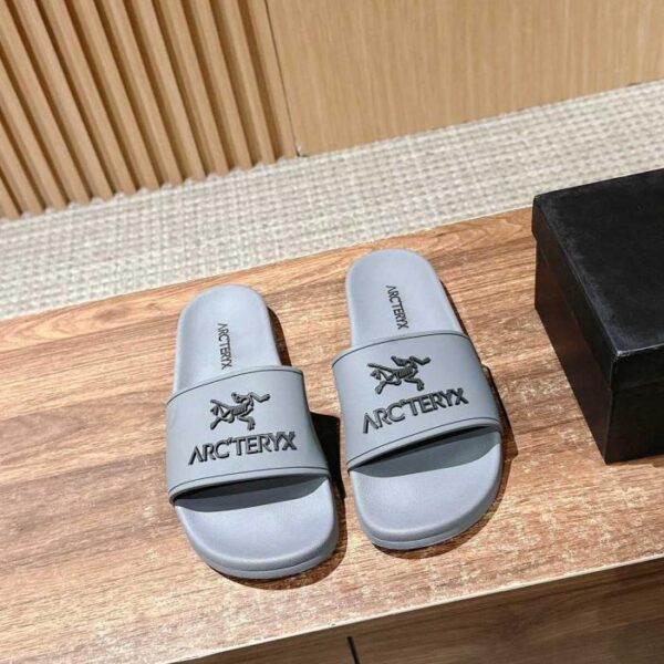 repliche,replica,perfette,siti di,affidabili,migliori siti,dove comprare,1:1,scarpe da ginnastica Ciabatte da spiaggia Arcteryx Always Bird da uomo, nuove in primavera e in estate (7KJQT)