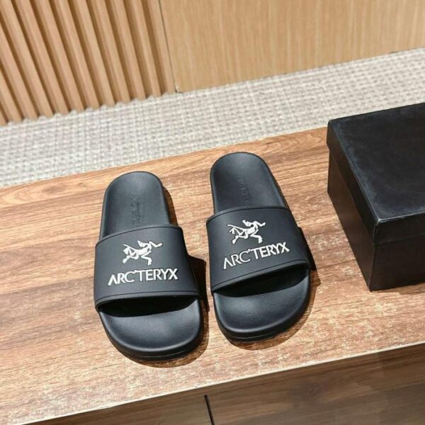 repliche,replica,perfette,siti di,affidabili,migliori siti,dove comprare,1:1,scarpe da ginnastica Ciabatte da spiaggia Arcteryx Always Bird da uomo, nuove per la primavera e l’estate (PKRLM)