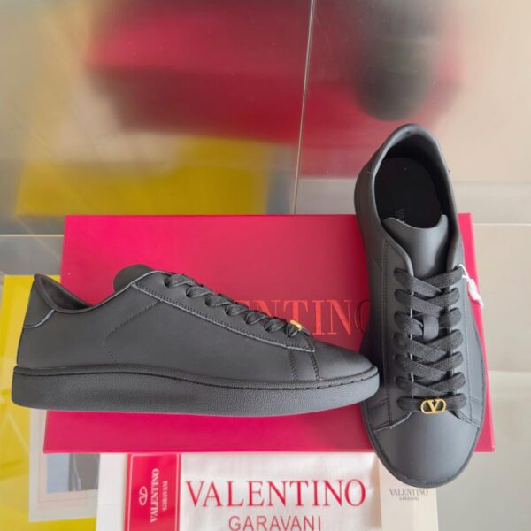 repliche,replica,perfette,siti di,affidabili,migliori siti,dove comprare,1:1,scarpe da ginnastica Scarpe sportive casual Valentino Royco serie cherry cat bianche, modello top, stile coppia (RSHH7)