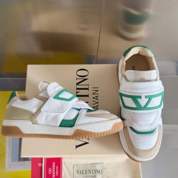repliche,replica,perfette,siti di,affidabili,migliori siti,dove comprare,1:1,scarpe da ginnastica Scarpe sportive casual con suola spessa in velcro della serie Valentino Joie de Jouer, scarpe bianche, versione top, stile coppia (73G9A)