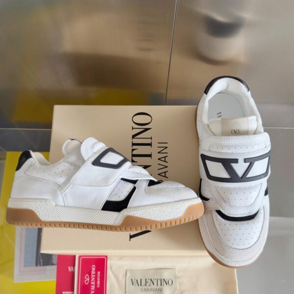 repliche,replica,perfette,siti di,affidabili,migliori siti,dove comprare,1:1,scarpe da ginnastica Valentino Joie de Jouer, mocassini con suola spessa in velcro, scarpe sportive casual, scarpette bianche, versione top, coppia (ZUJ)