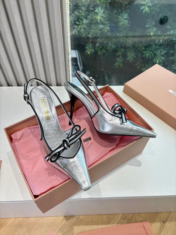 repliche,replica,perfette,siti di,affidabili,migliori siti,dove comprare,1:1,scarpe da ginnastica Miu Miu Mary Jane, ballerine con tacco grosso e intreccio cavo, versione singola (F9Z4P) repliche,replica,perfette,siti di,affidabili,migliori siti,dove comprare,1:1,scarpe da ginnastica Miu Miu Mary Jane, ballerine con tacco grosso e intreccio cavo, versione singola (F9Z4P)
