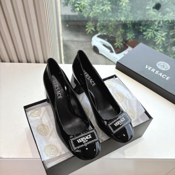 repliche,replica,perfette,siti di,affidabili,migliori siti,dove comprare,1:1,scarpe da ginnastica Serie congiunta Versace (versione alta) Sandali con tacco alto Versace Du Meisha con testa di diamante e tacco tridimensionale a forma di F (O6EEM)