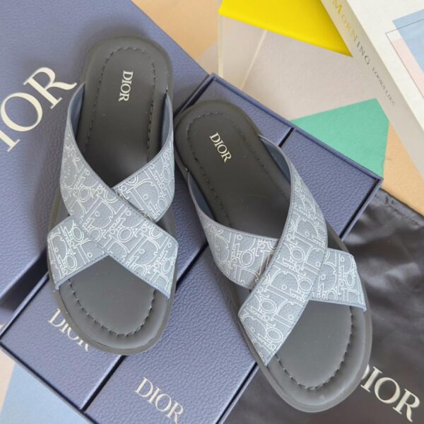 repliche,replica,perfette,siti di,affidabili,migliori siti,dove comprare,1:1,scarpe da ginnastica Sandali da spiaggia Dior Alias 鈥嬧€媎a uomo, con cinturini incrociati, ultima collezione, versione top (WOWZQ)