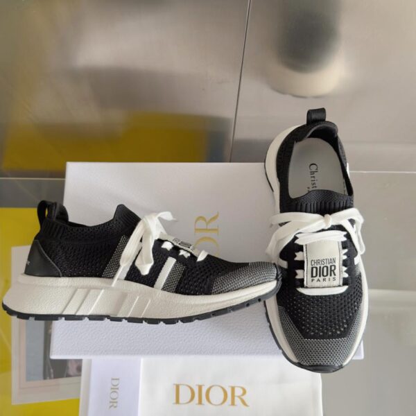 repliche,replica,perfette,siti di,affidabili,migliori siti,dove comprare,1:1,scarpe da ginnastica L’ultima serie Run’n’Dior di Dior, scarpe sportive casual da coppia con suola spessa e lavorate a maglia, versione top (W2FPG)