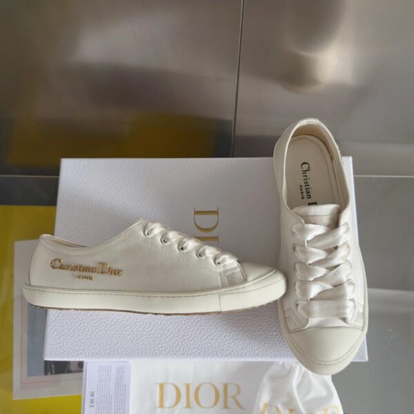 repliche,replica,perfette,siti di,affidabili,migliori siti,dove comprare,1:1,scarpe da ginnastica Scarpe sportive casual da donna in raso bianco della serie Lucky di Dior, ultima versione (4676P)
