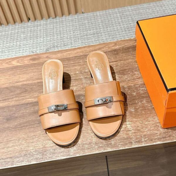 repliche,replica,perfette,siti di,affidabili,migliori siti,dove comprare,1:1,scarpe da ginnastica Nuove pantofole con fibbia Kelly di Hermes (JZD2U)