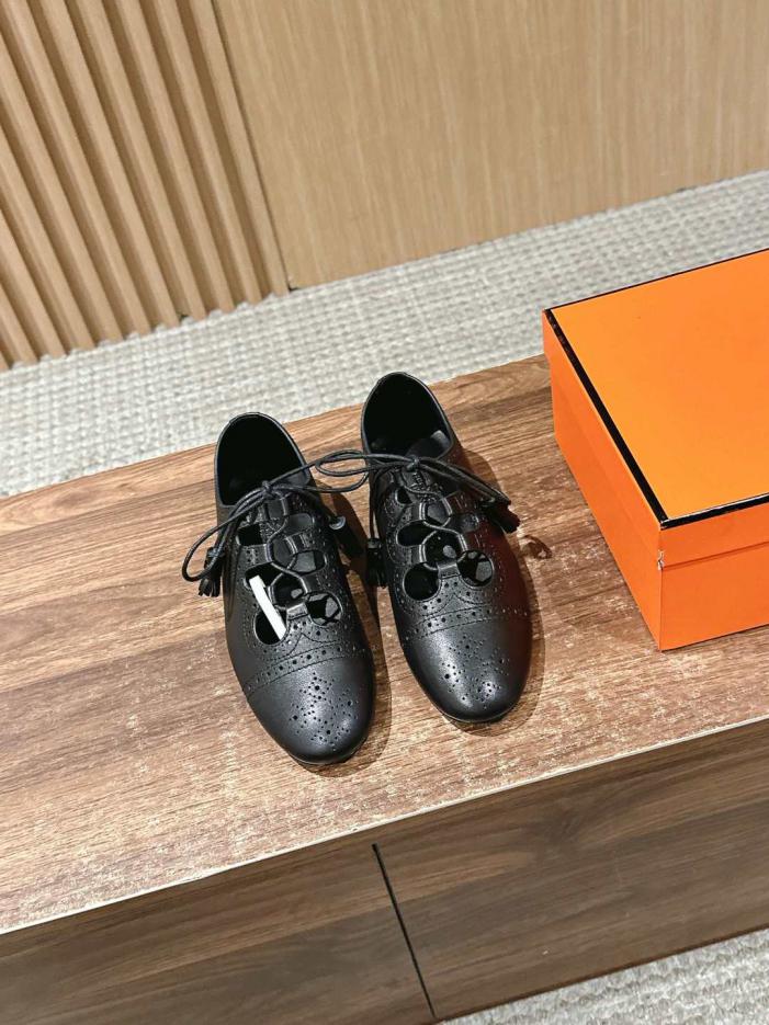 repliche,replica,perfette,siti di,affidabili,migliori siti,dove comprare,1:1,scarpe da ginnastica Scarpe Mary Jane Brogue Hermes, nuove, in pelle con tacco piatto e traforata (YHZWQ) repliche,replica,perfette,siti di,affidabili,migliori siti,dove comprare,1:1,scarpe da ginnastica Scarpe Mary Jane Brogue Hermes, nuove, in pelle con tacco piatto e traforata (YHZWQ)