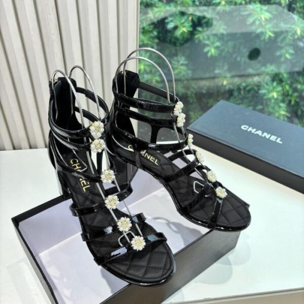 repliche,replica,perfette,siti di,affidabili,migliori siti,dove comprare,1:1,scarpe da ginnastica G391 CHANE Sandali con perle per l’inizio della primavera (FW7UR)