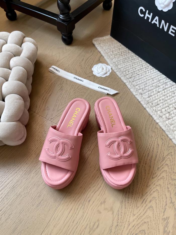 repliche,replica,perfette,siti di,affidabili,migliori siti,dove comprare,1:1,scarpe da ginnastica Nuove pantofole con plateau Chanel, versione top (HTMGZ) repliche,replica,perfette,siti di,affidabili,migliori siti,dove comprare,1:1,scarpe da ginnastica Nuove pantofole con plateau Chanel, versione top (HTMGZ)